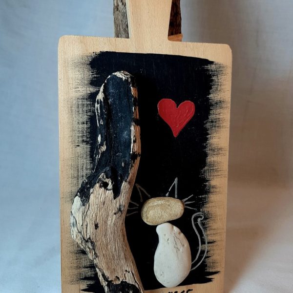 Pebble Art with natural materials on wood - P9