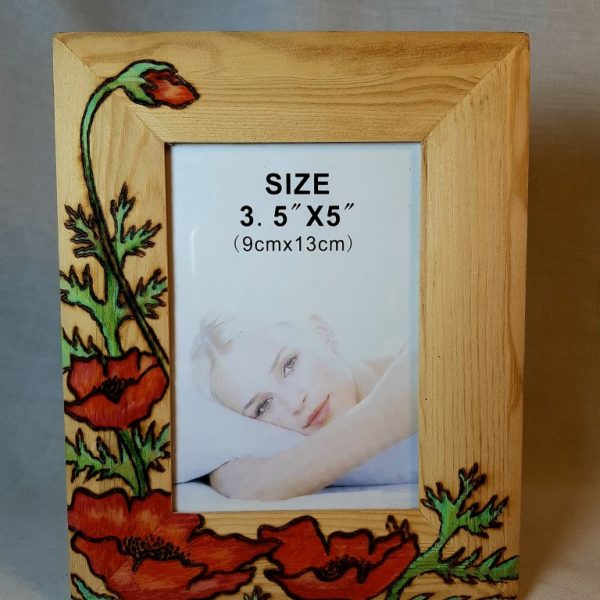 Wooden photo frame with wood burning and color - Pyr6
