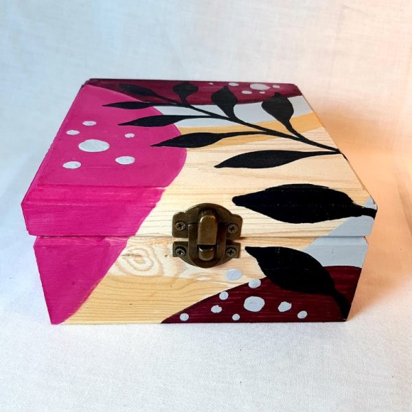 Painted wooden box - Z10
