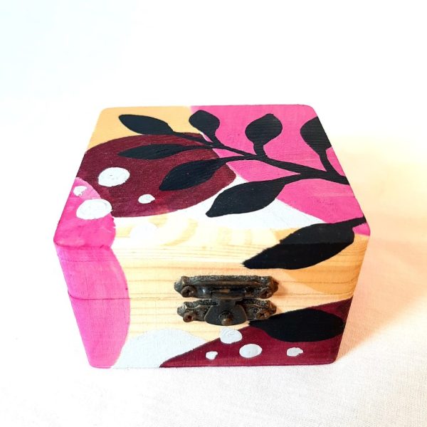 Painted wooden box - Z14