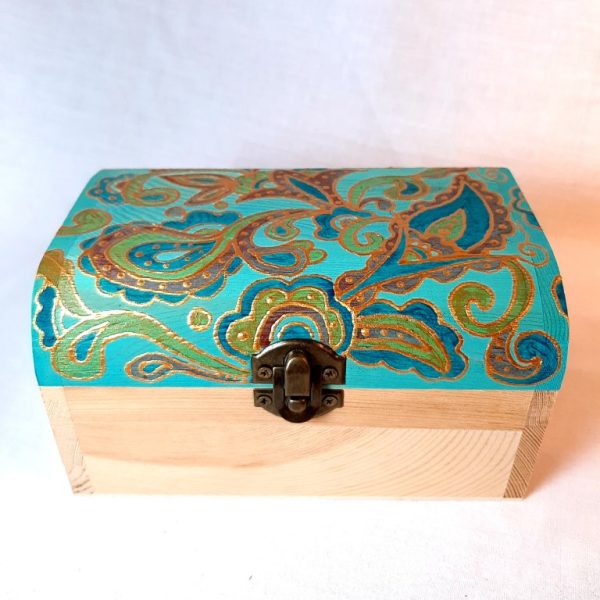Painted wooden box - Z16