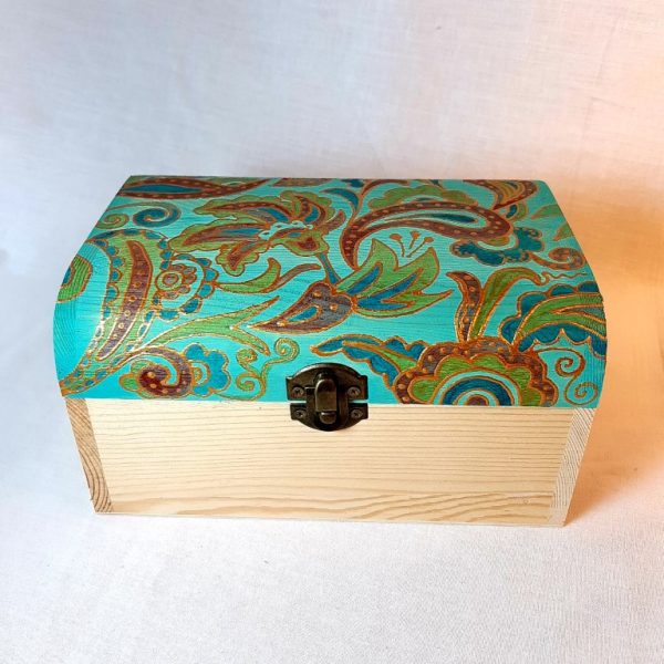 Painted wooden box - Z17
